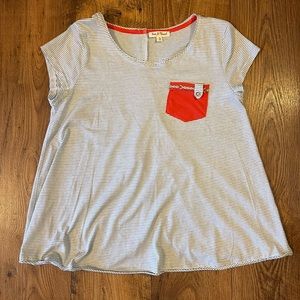 ⭐️Hem and Thread woman’s medium⭐️2 for $15